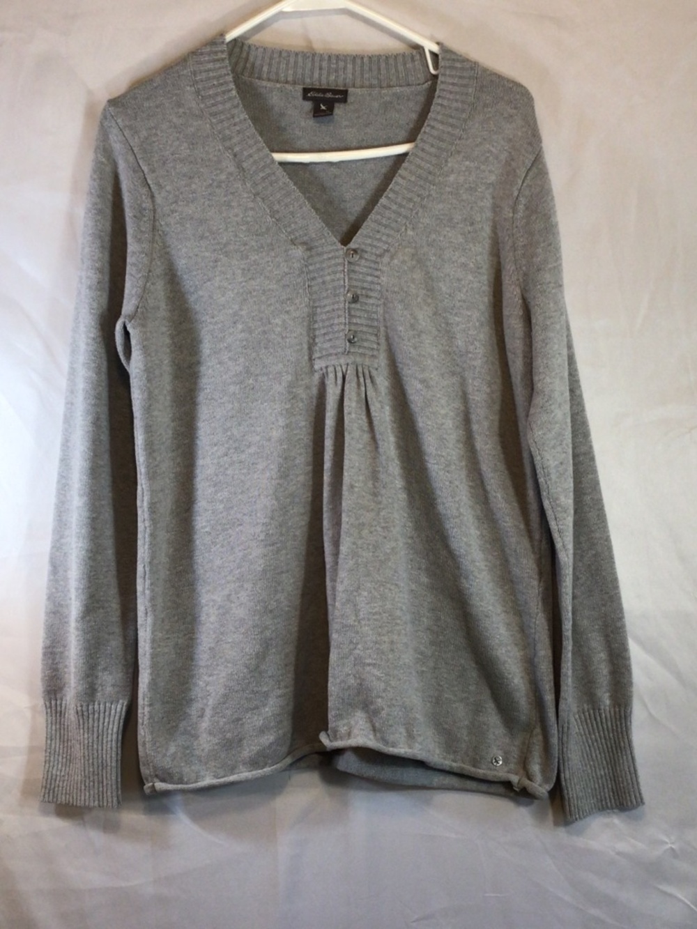 Eddie Bauer Women XL Gray  Henley V Neck Pullover Sweater preppy coastal fall